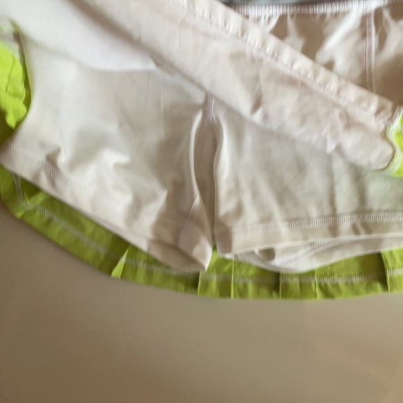 Head Tennis Skirt with built in shorts - Tennis Skort - XS - Picture 2 of 8